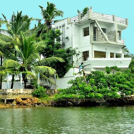 Victoria'S River View Resort Puducherry Zewnętrze zdjęcie