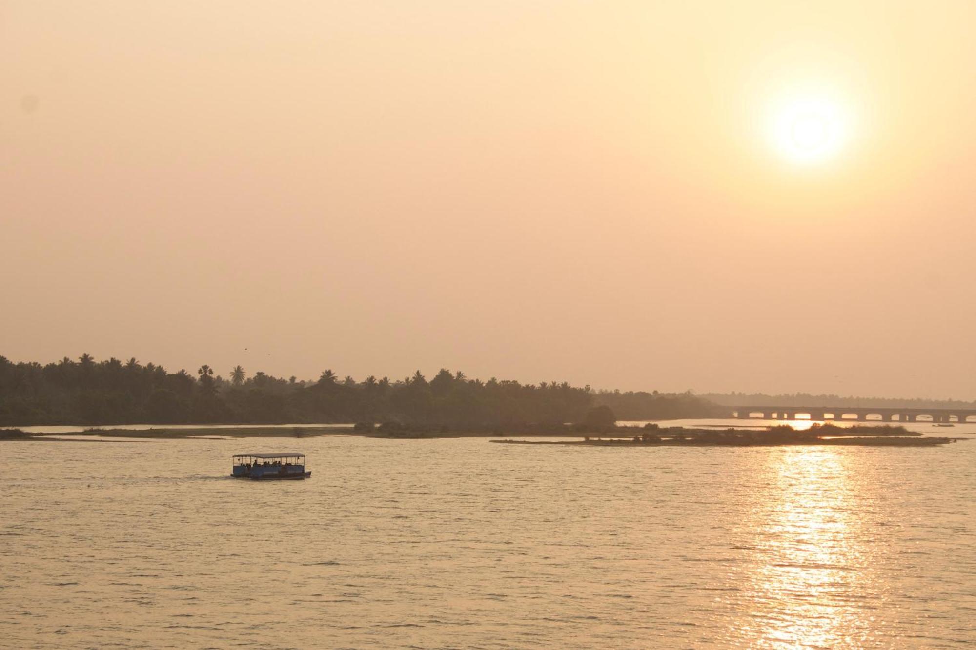 Victoria'S River View Resort Puducherry Zewnętrze zdjęcie