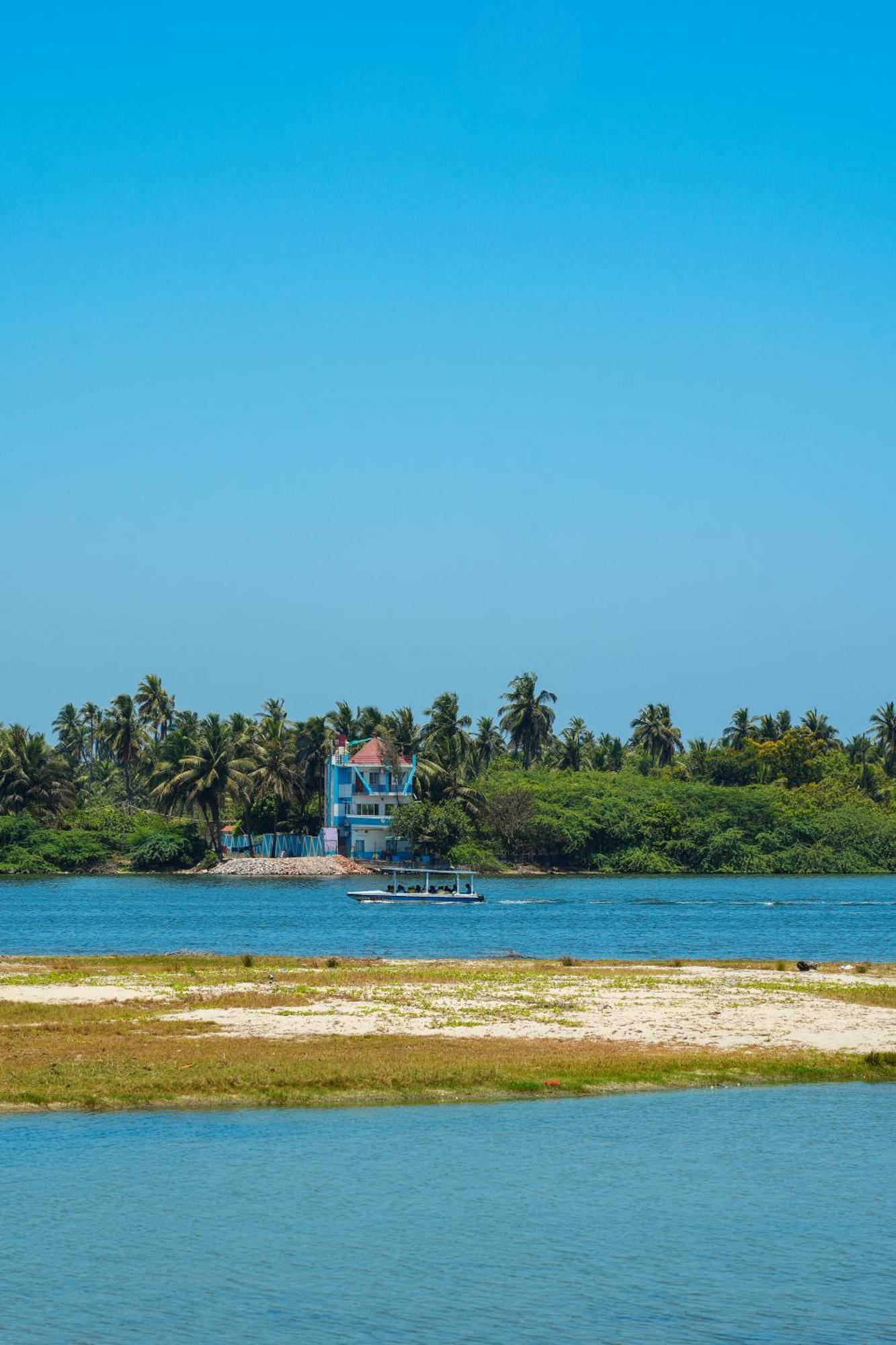 Victoria'S River View Resort Puducherry Zewnętrze zdjęcie